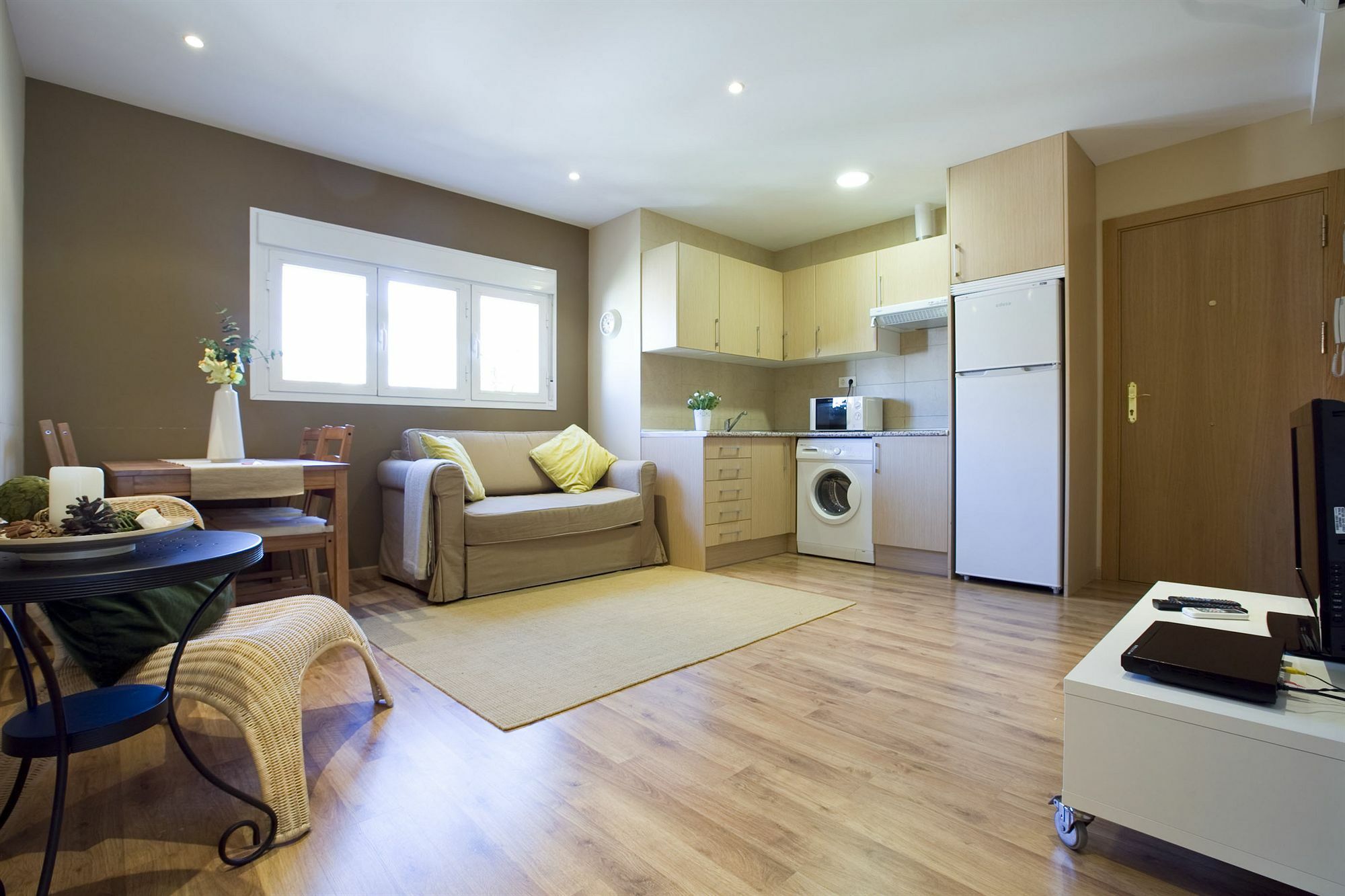 Apartamentos Apr Numancia Madrid Kültér fotó