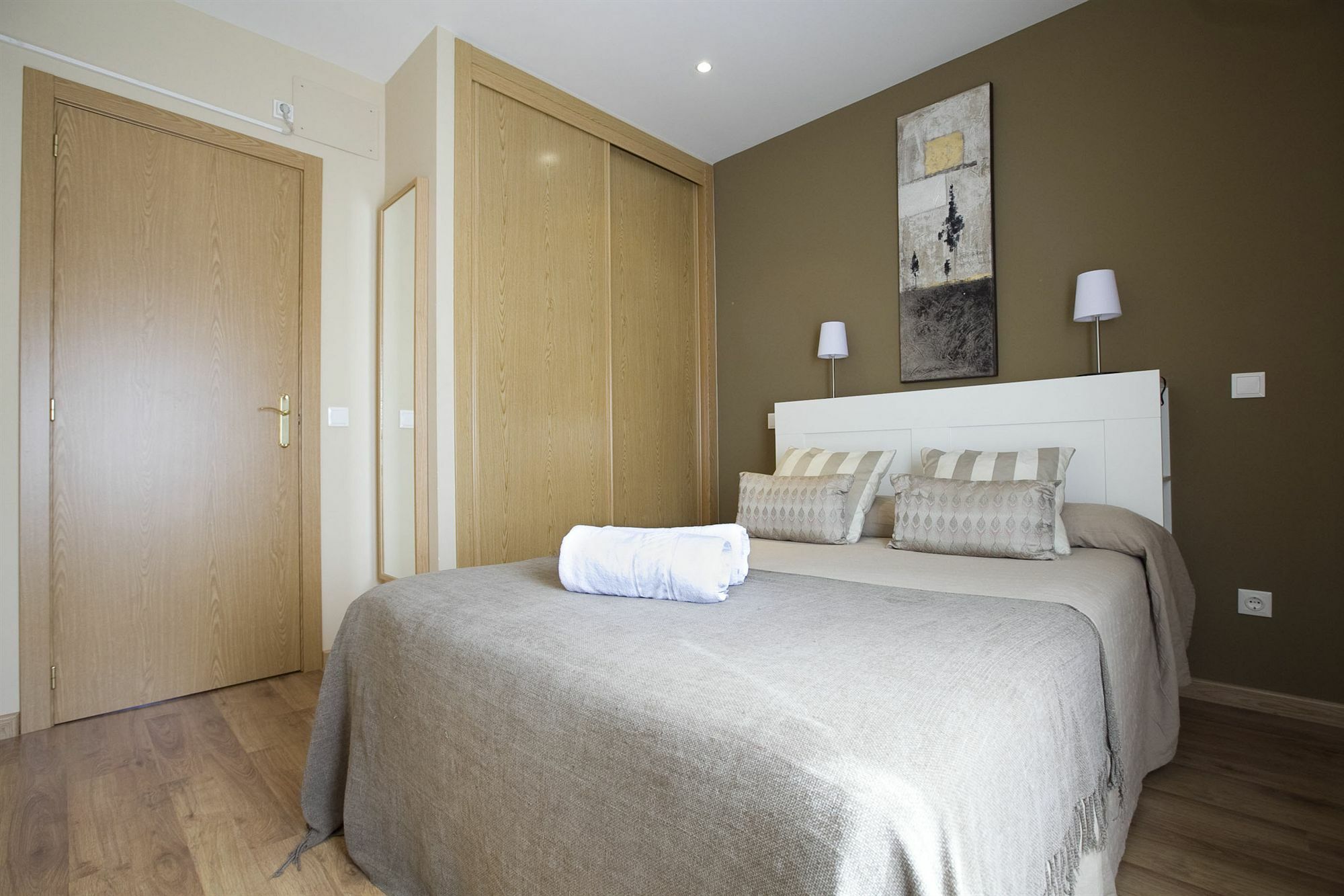 Apartamentos Apr Numancia Madrid Kültér fotó